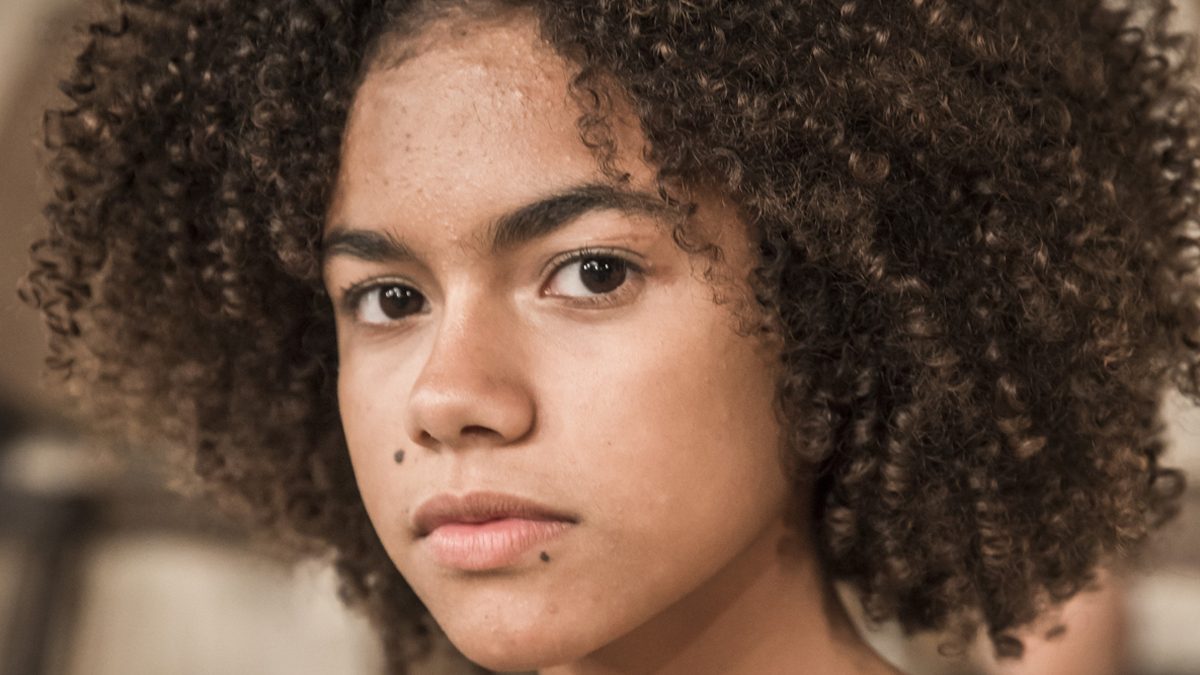Alana Cabral é confirmada como protagonista em nova novela da Globo