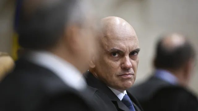 Moraes, Zanin, Dino e Gilmar votam para liberar penduricalhos que haviam sido barrados no STF