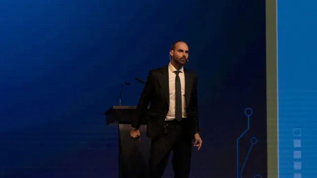 Julgamento de Eduardo Bolsonaro no STF está agendado para terça-feira