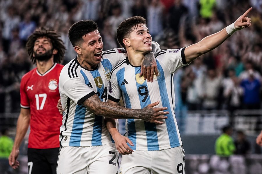 Argentina supera Egito em virada emocionante e avança no Mundial