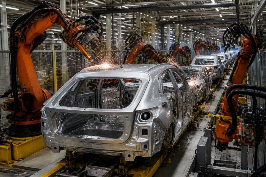 Produção de veículos cresce 8,8% em 2026 e bate recorde