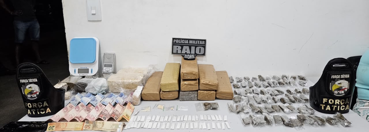 Força Tática prende dois suspeitos e apreende drogas embaladas para venda